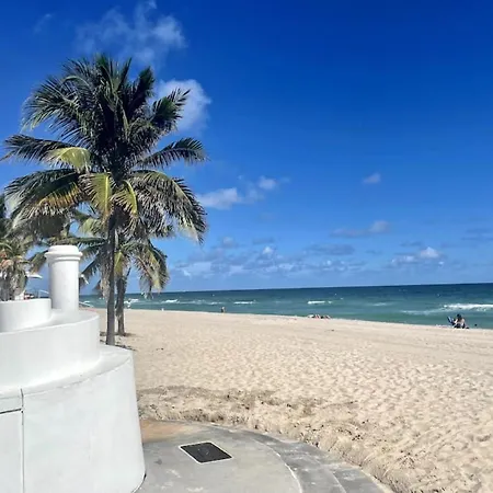 Bayshore Breeze 10